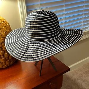 Blue & White Striped Floppy